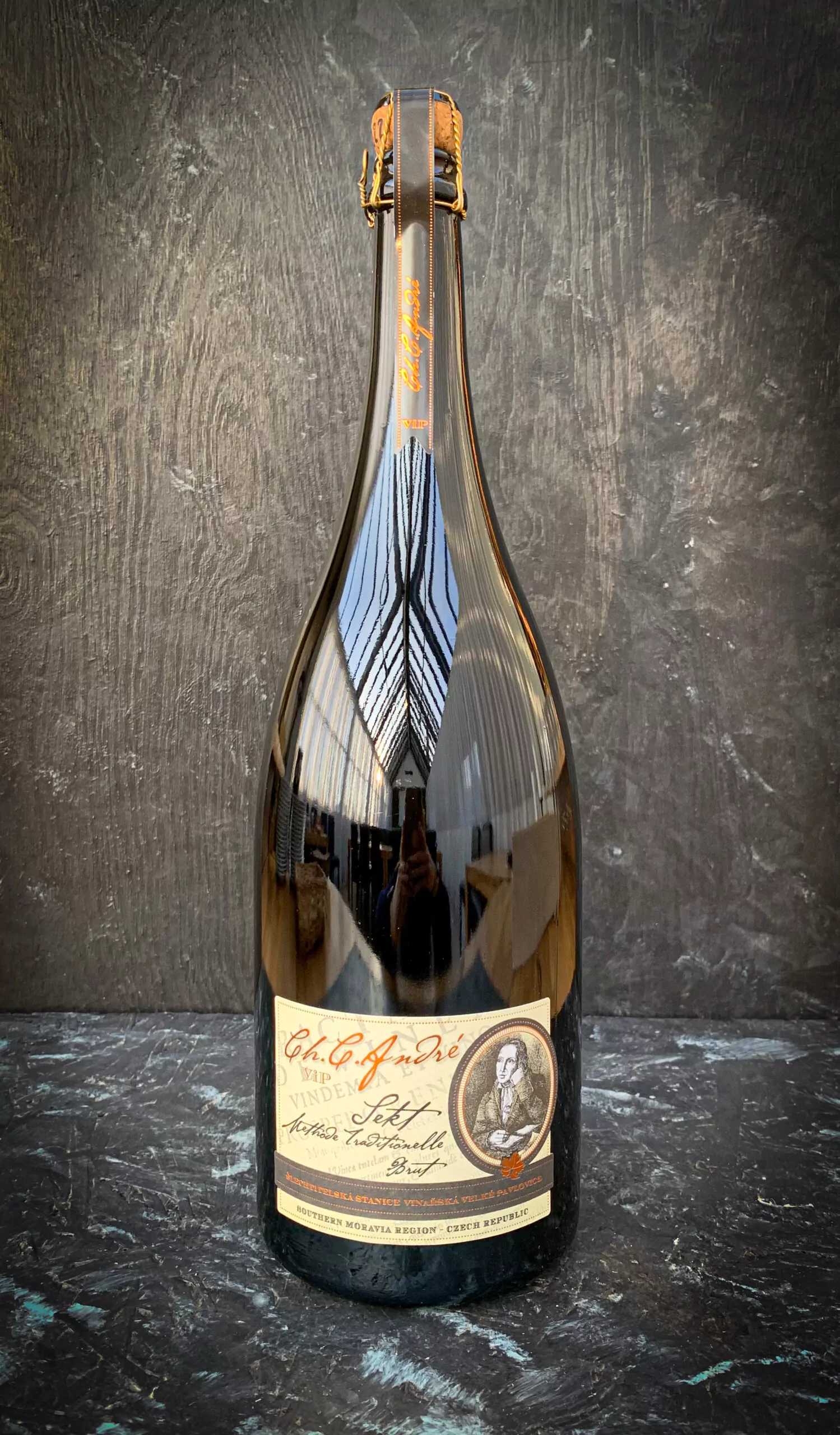 SEKT VIP MAGNUM - 1,5L - kvašeno v lahvi - Obrázek 2