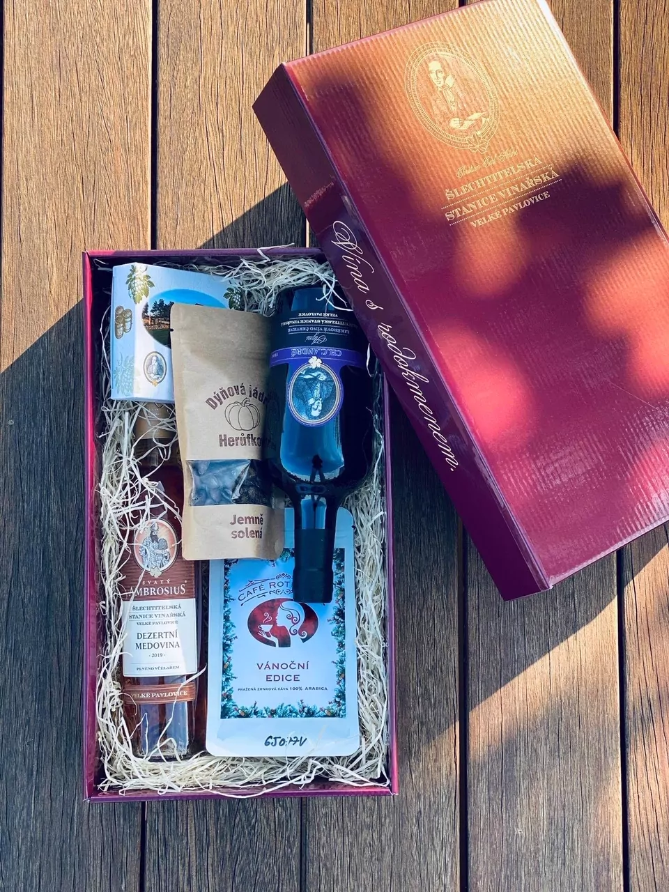 Bordó Dárková kazeta prázdná - Obrázek 3