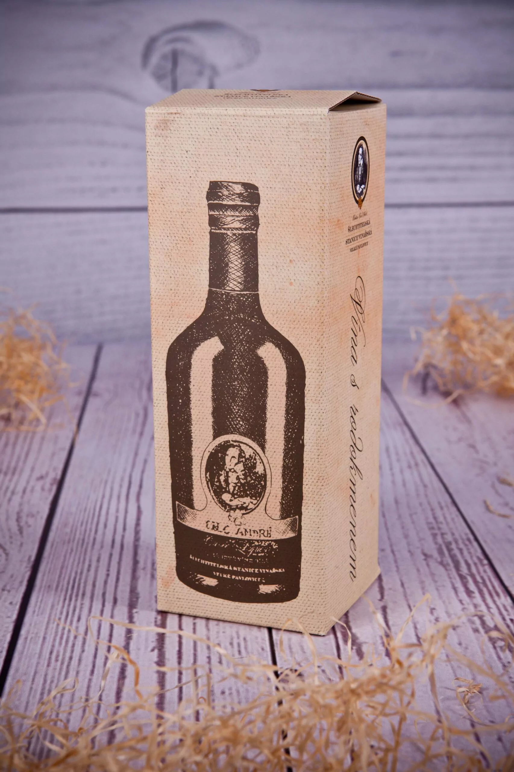 papírová dárková krabička 1 lahev likérové víno 0,5 lit.