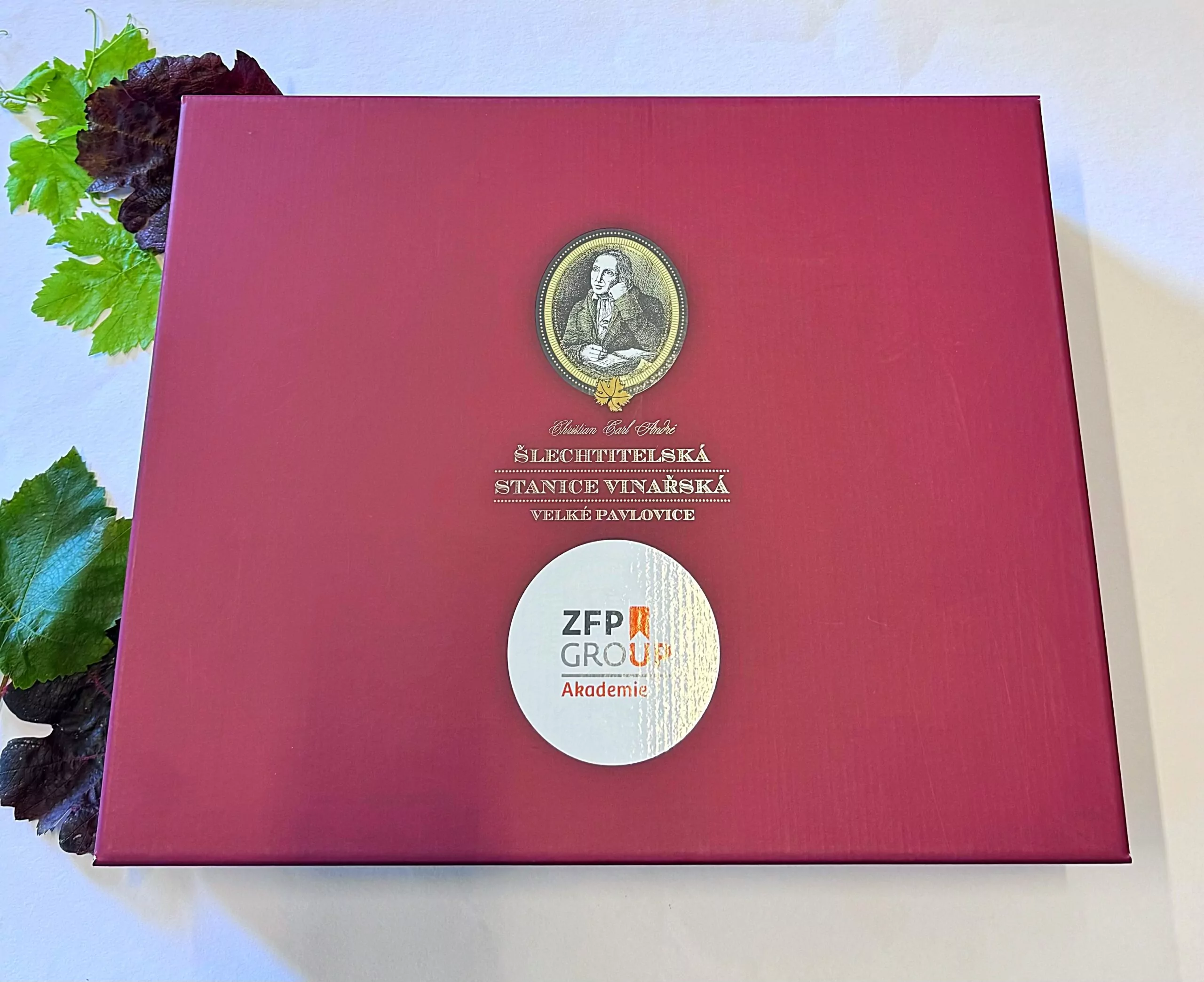 Bordó dárková kazeta na 4 vína - Obrázek 2